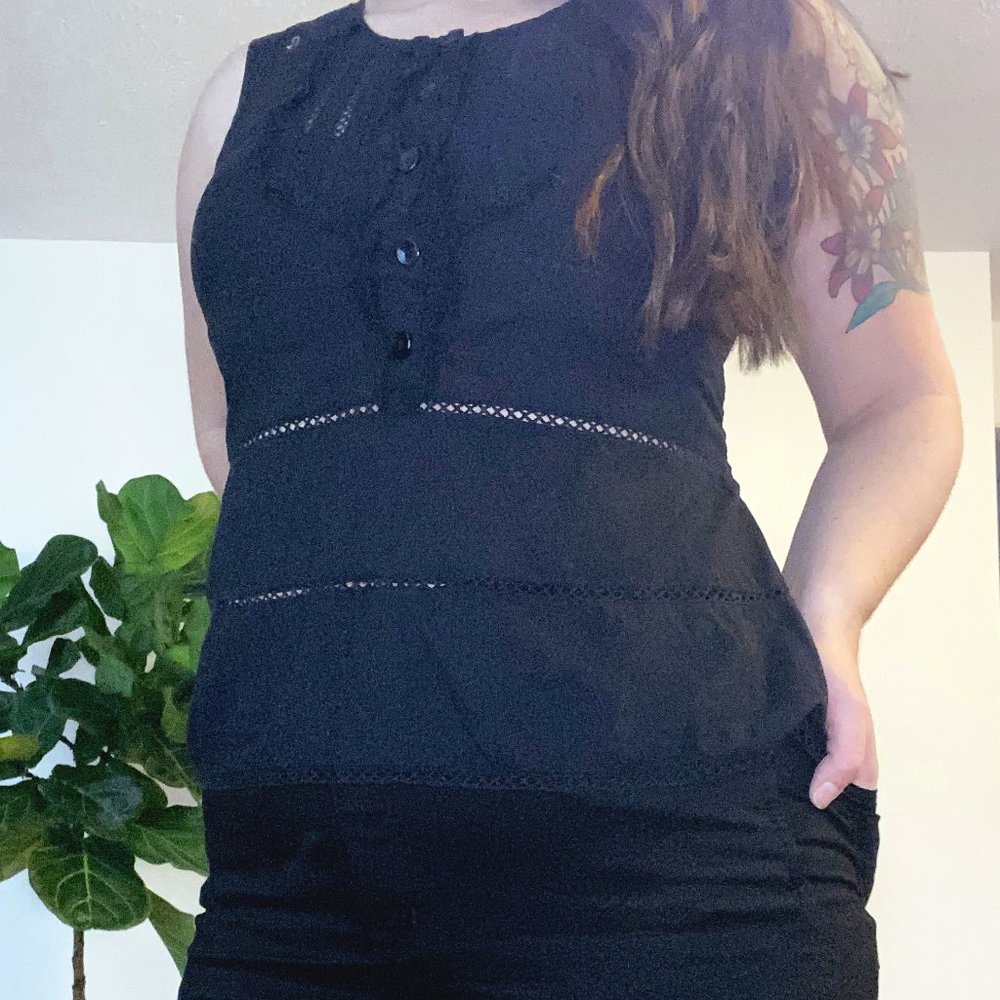 ♡ Anthropologie Eyelet Ruffle Sleeveless Top 14 ♡